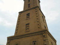 Leuchtturm im Tempelhofer Hafen (18 Bilder)